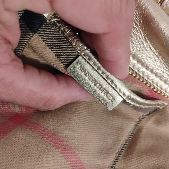 Burberry gold leather Prorsum Metallic Gold Leather Authentic bag - Picture 9 of 16